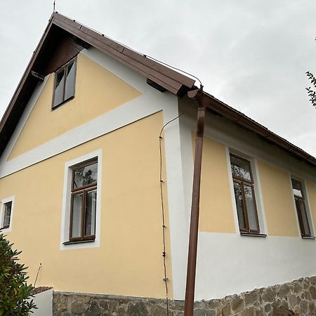Prijemna Chaloupka Na Trebonsku Villa Chlum u Trebone Exteriör bild