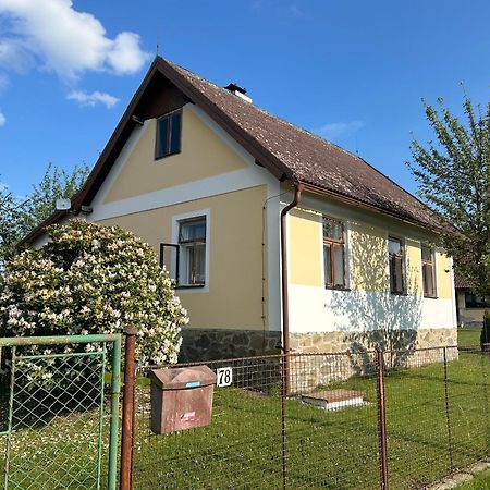 Prijemna Chaloupka Na Trebonsku Villa Chlum u Trebone Exteriör bild